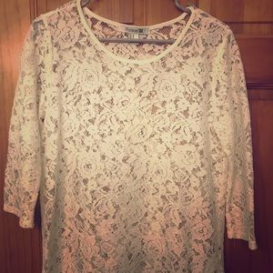 White lace 3/4 sleeve blouse